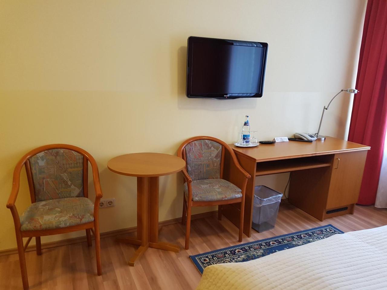 Hotel Am Kuhbogen هوف المظهر الخارجي الصورة