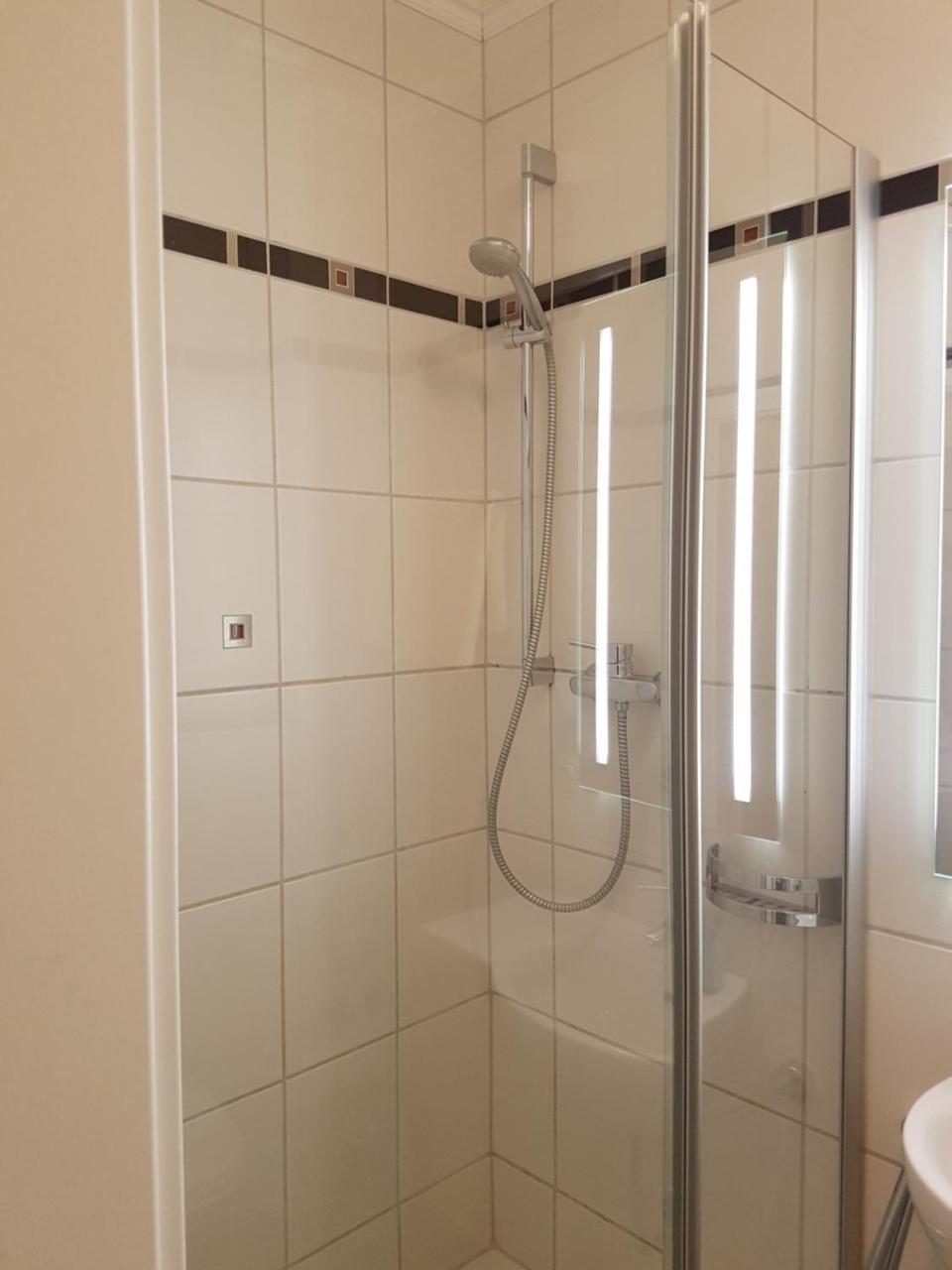 Hotel Am Kuhbogen هوف المظهر الخارجي الصورة