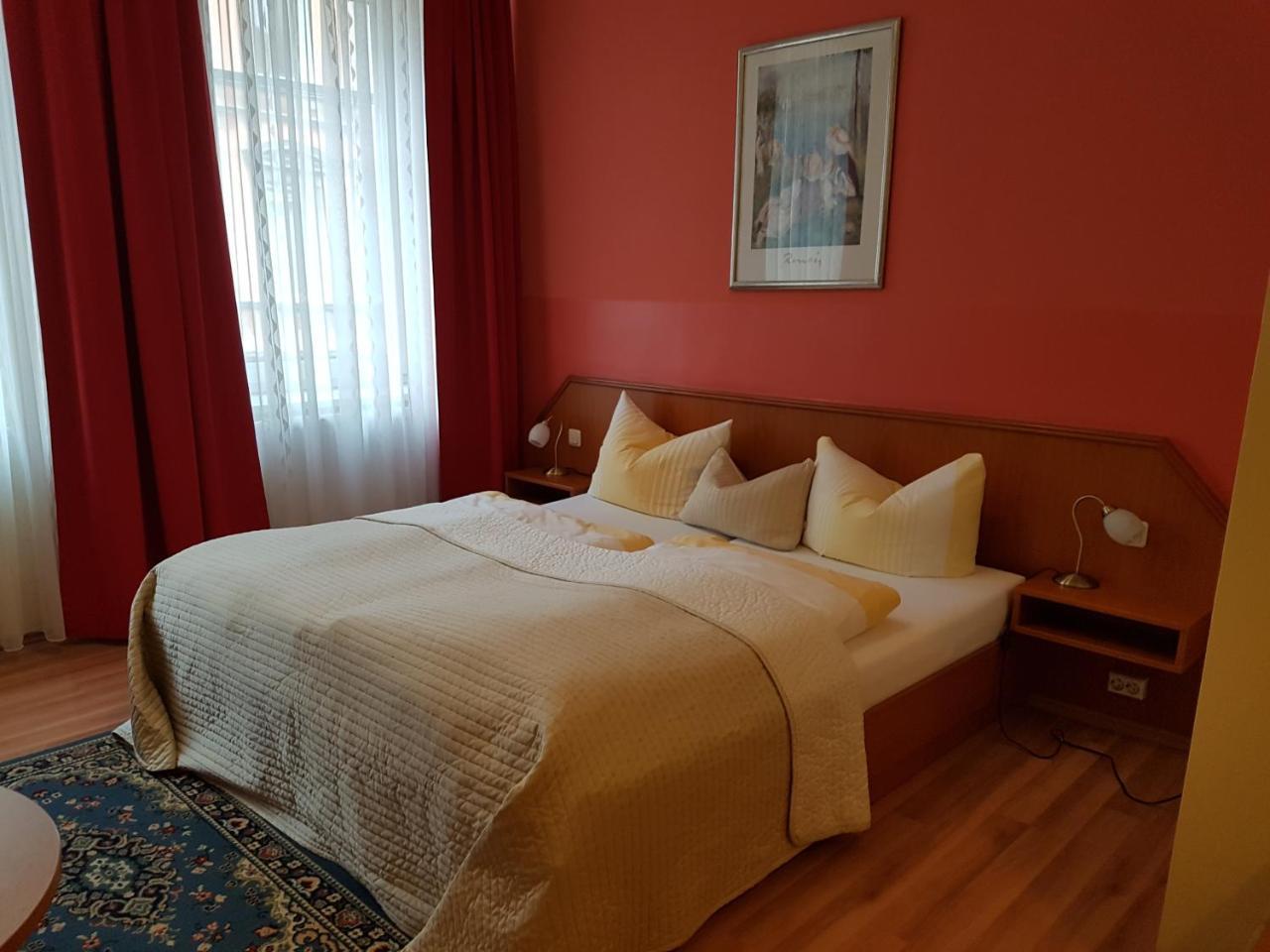 Hotel Am Kuhbogen هوف المظهر الخارجي الصورة