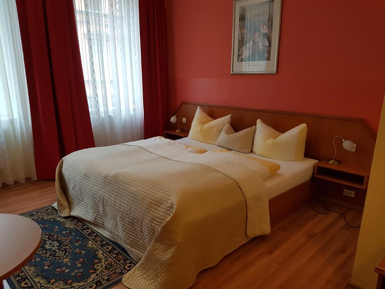 Hotel Am Kuhbogen هوف المظهر الخارجي الصورة